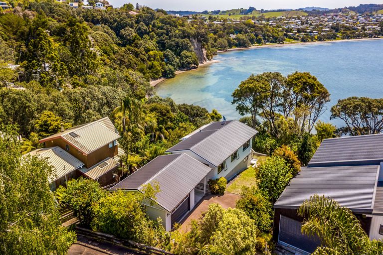 Photo of property in 60 Fidelis Avenue, Snells Beach, 0920