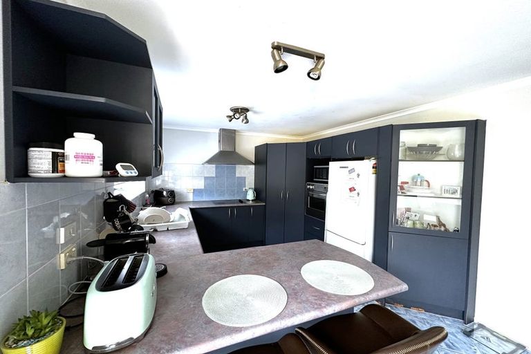 Photo of property in 5 Morewa Place, Takanini, 2112