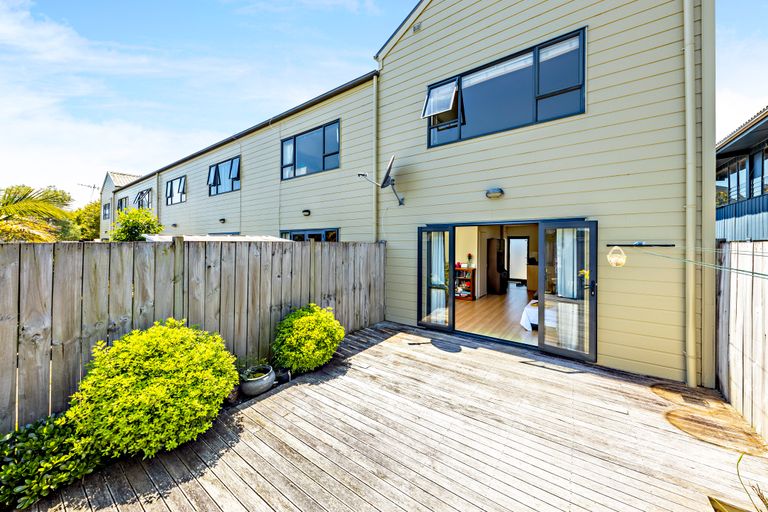Photo of property in 5v Dryden Place, Mount Wellington, Auckland, 1051