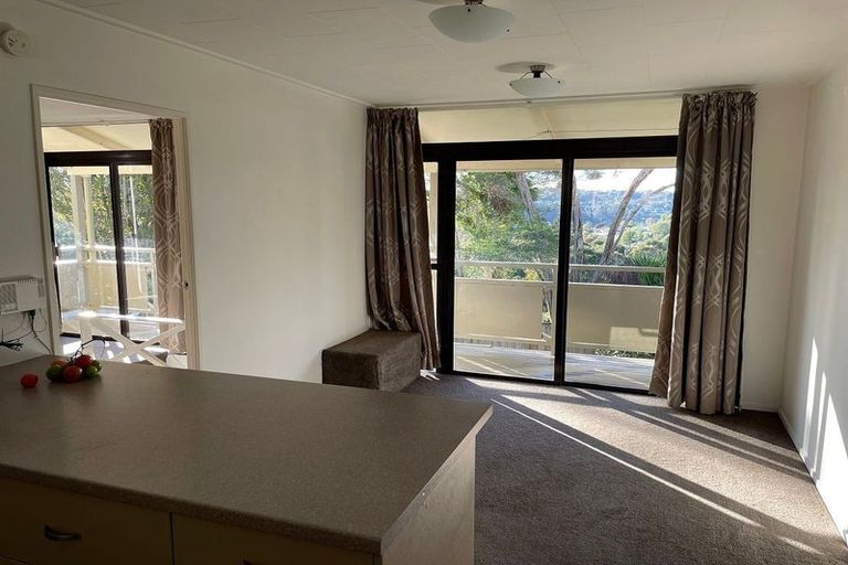 Photo of property in 2/3 Glencourt Place, Glenfield, Auckland, 0629