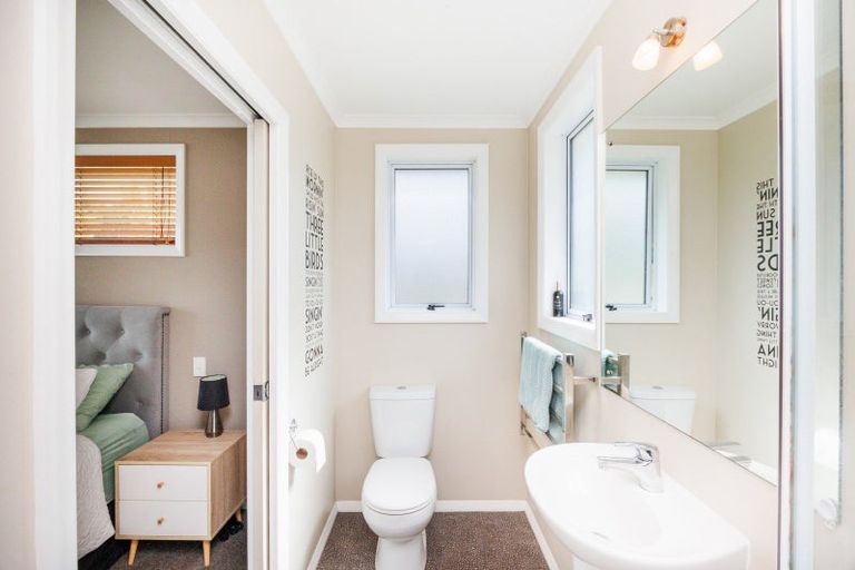 Photo of property in 19 Seddon Street, Takaro, Palmerston North, 4412