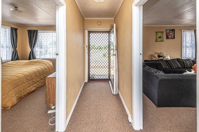 Photo of property in 28 Konini Street, Tawhero, Whanganui, 4501