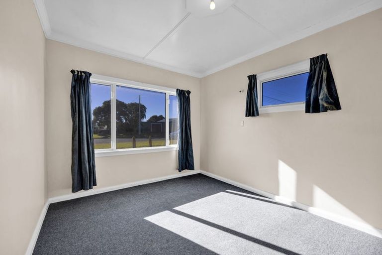 Photo of property in 35 Norfolk Street, Patea, 4520