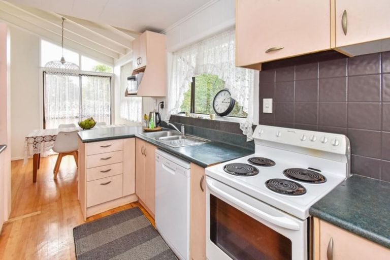 Photo of property in 25 Friesian Drive, Mangere, Auckland, 2022