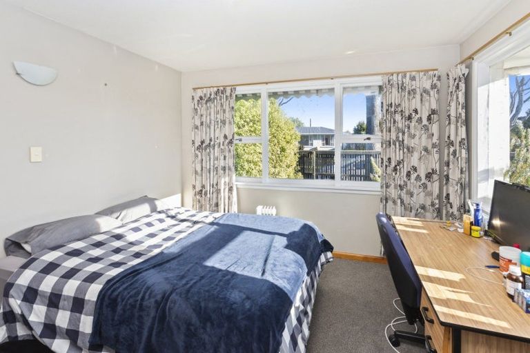 Photo of property in 8 Westmont Street, Ilam, Christchurch, 8041