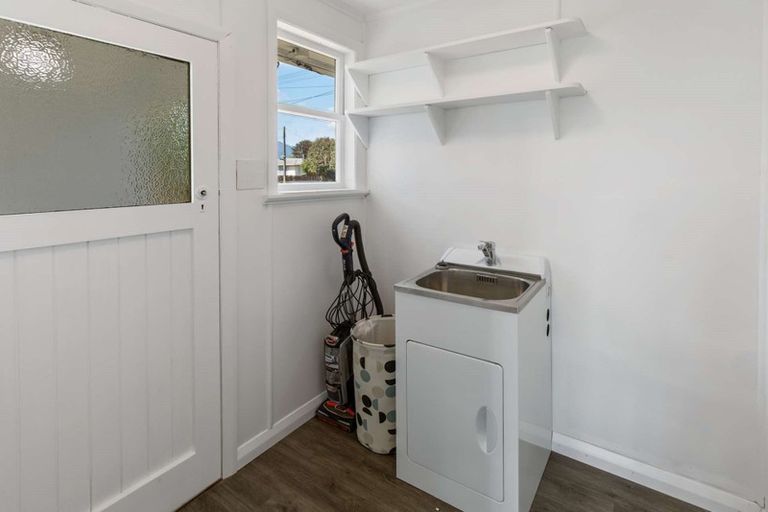 Photo of property in 17 Dorset Street, Levin, 5510