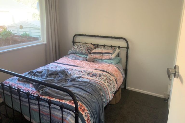 Photo of property in 17a Heather Grove, Fairfield, Lower Hutt, 5011