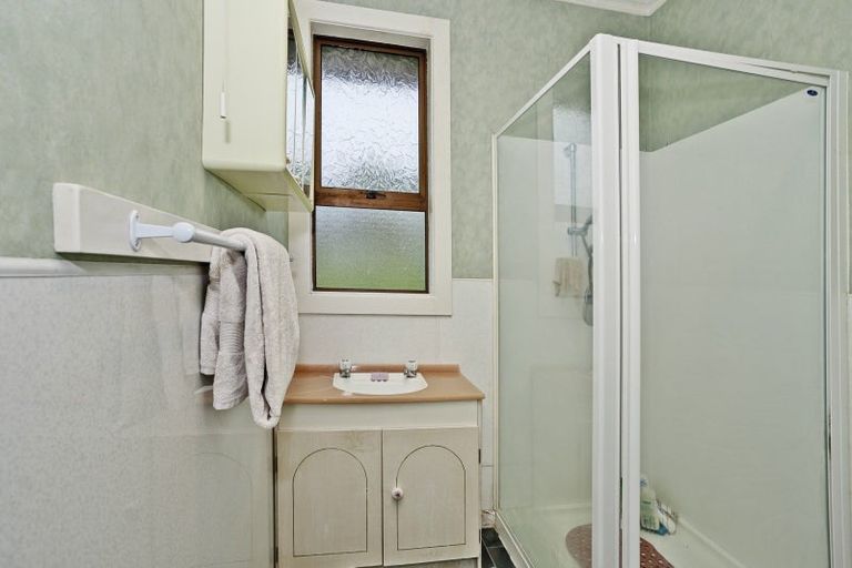 Photo of property in 180 Marine Parade, Bluff, 9814