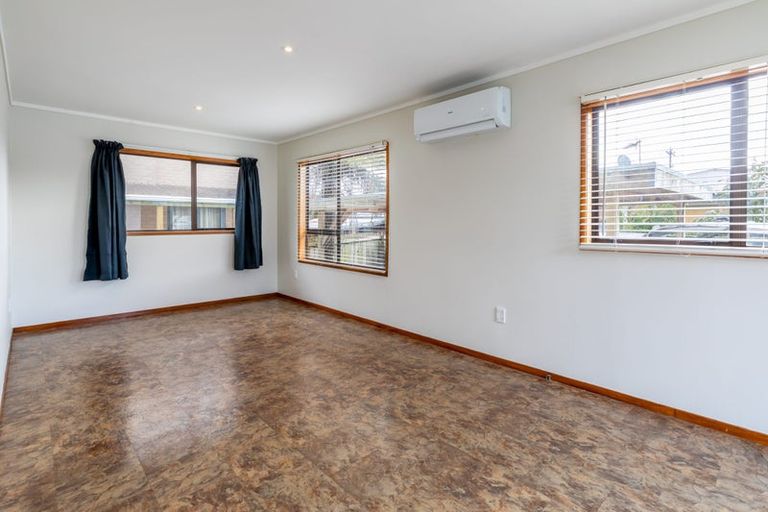 Photo of property in 53a Brandon Road, Glen Eden, Auckland, 0602