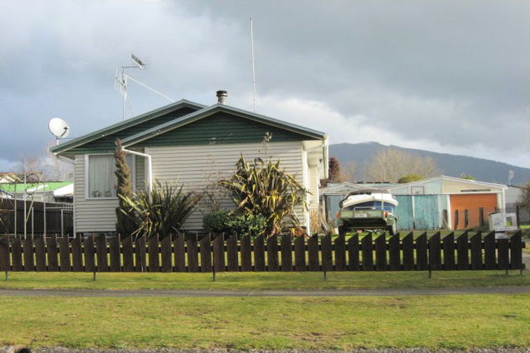 Photo of property in 45 Hingaia Street, Turangi, 3334