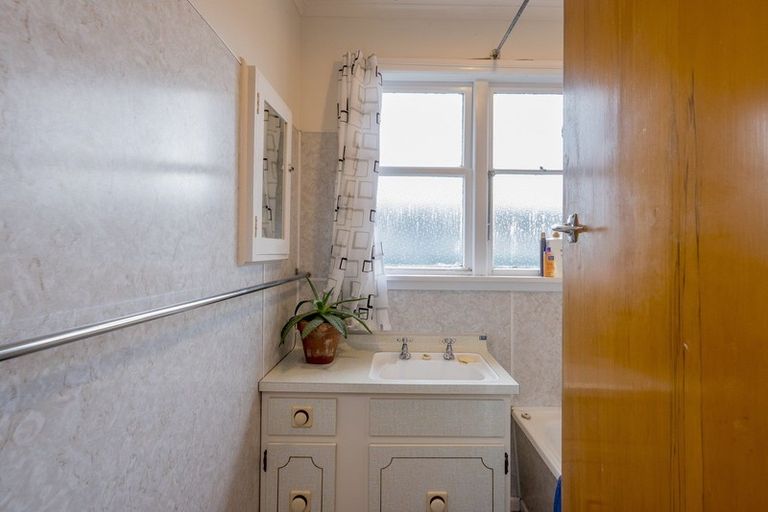 Photo of property in 14 Armagh Street, Levin, 5510