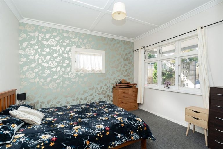 Photo of property in 12 Huia Avenue, Forest Lake, Hamilton, 3200