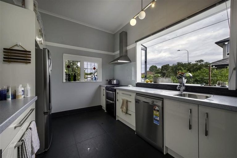 Photo of property in 25 Kennedy Road, Napier South, Napier, 4110