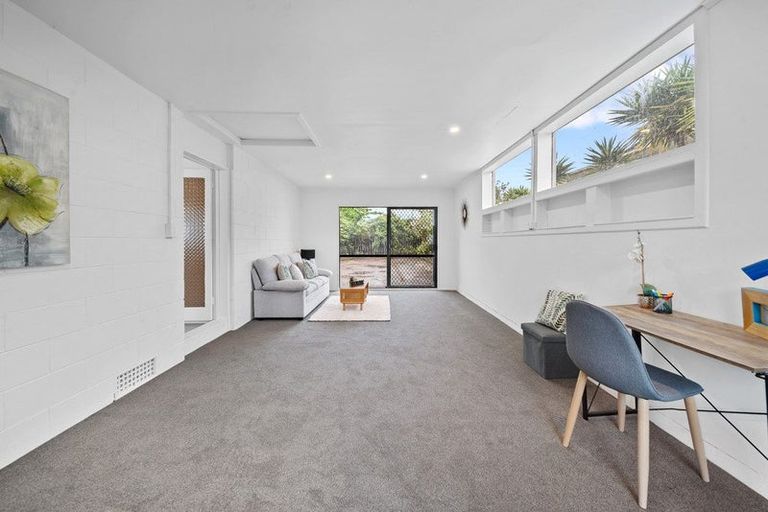 Photo of property in 121 Settlement Road, Papakura, 2110