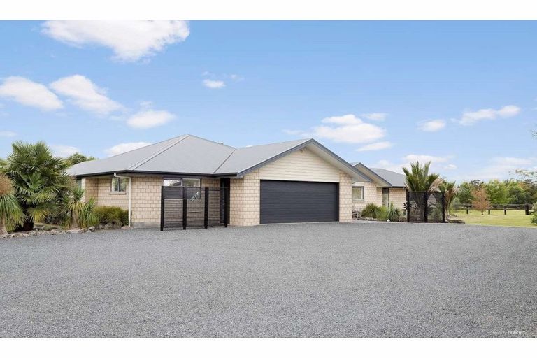 Photo of property in 109 Waitotara Drive, Waipapa, 0230