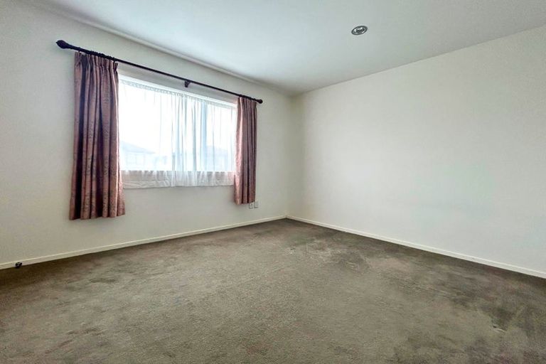 Photo of property in 15 Rohi Place, Flat Bush, Auckland, 2019
