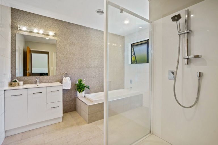 Photo of property in 141 Belvedere Avenue, Waikanae, 5036