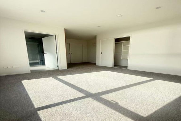 Photo of property in 22 Piringa Road, Pukekohe, 2120