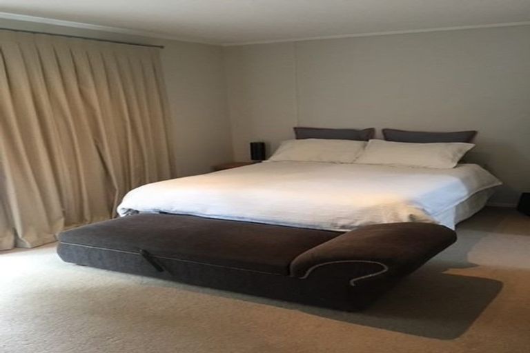 Photo of property in 37 Stapleford Crescent, Browns Bay, Auckland, 0630