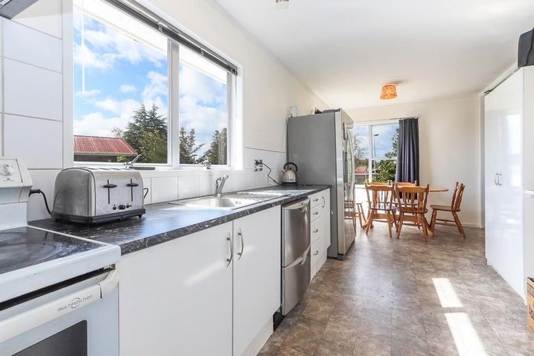 Photo of property in 5 Emerald Street, Pukehangi, Rotorua, 3015