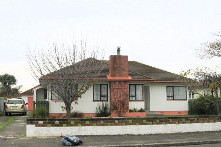 Photo of property in 16 Flanders Avenue, Onekawa, Napier, 4110
