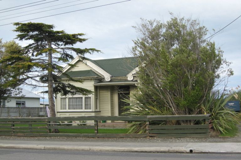 Photo of property in 50 James Street, Balclutha, 9230
