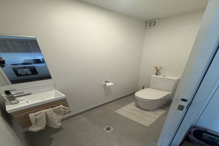 Photo of property in 5/5 Dellwood Avenue, Henderson, Auckland, 0612