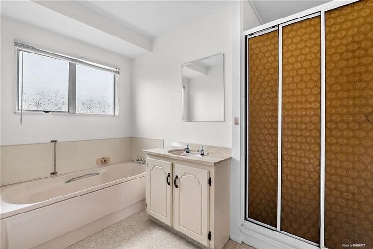 Photo of property in 15a The Circle, Manly, Whangaparaoa, 0930