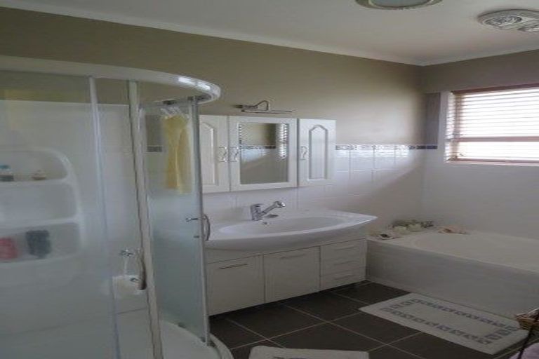 Photo of property in 7 Tauhara Drive, Queenwood, Hamilton, 3210