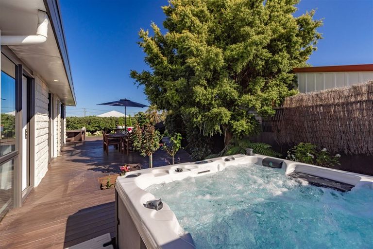 Photo of property in 8 Saint Lukes Street, Woolston, Christchurch, 8062