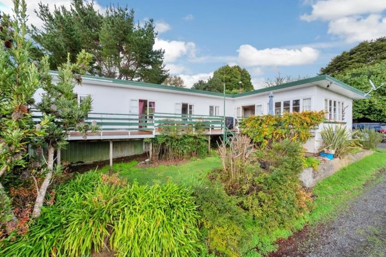 Photo of property in 72 Lyon Road, Waimauku, 0883