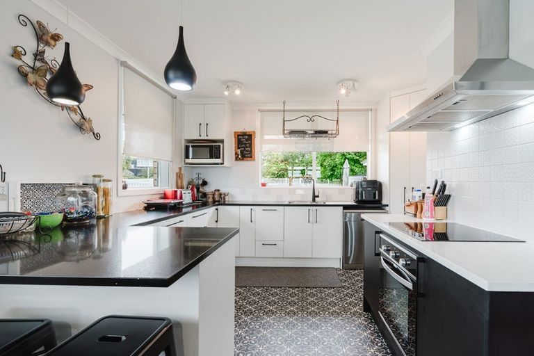 Photo of property in 100 Fairview Road, Te Awamutu, 3800