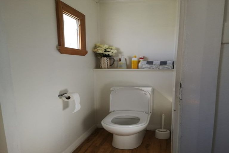 Photo of property in 14 Wyndham Street, Carterton, 5713