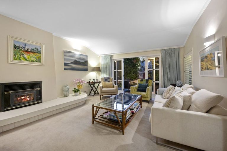 Photo of property in 13 Cameron Street, Takapuna, Auckland, 0622