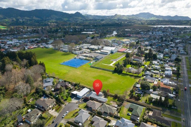 Photo of property in 16 Blundell Place, Katikati, 3129