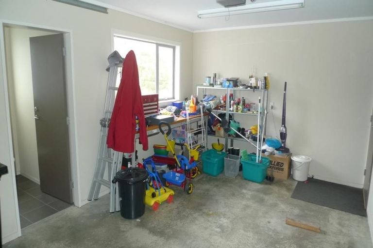 Photo of property in 147 Ironside Road, Johnsonville, Wellington, 6037
