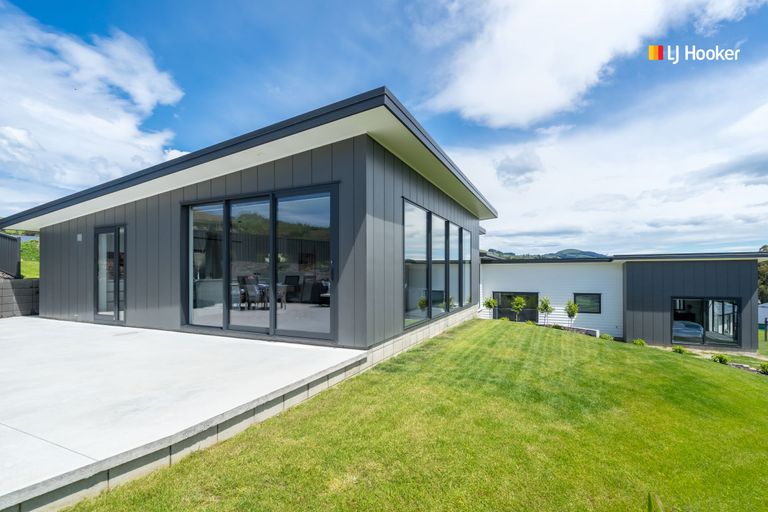 Photo of property in 8 Erica Crescent, Mosgiel, 9024
