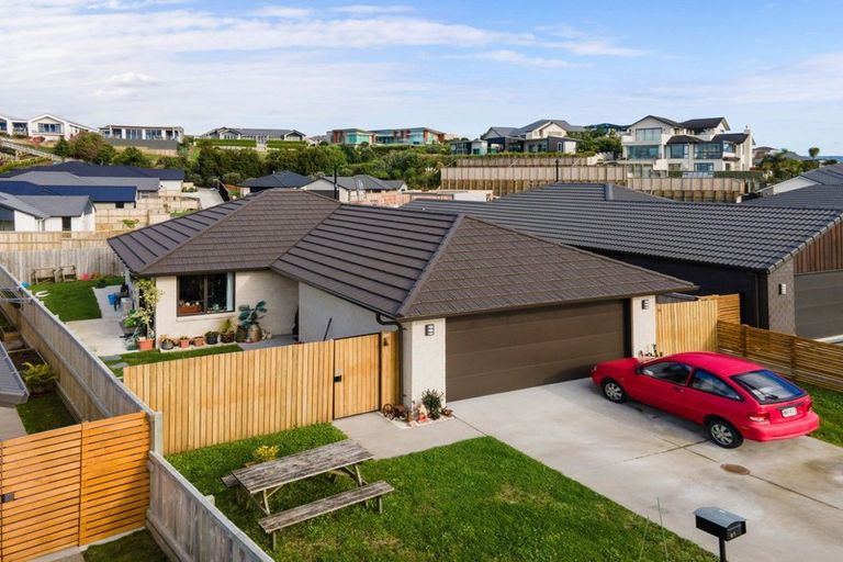 Photo of property in 61 Bert Wall Drive, Omokoroa, 3114