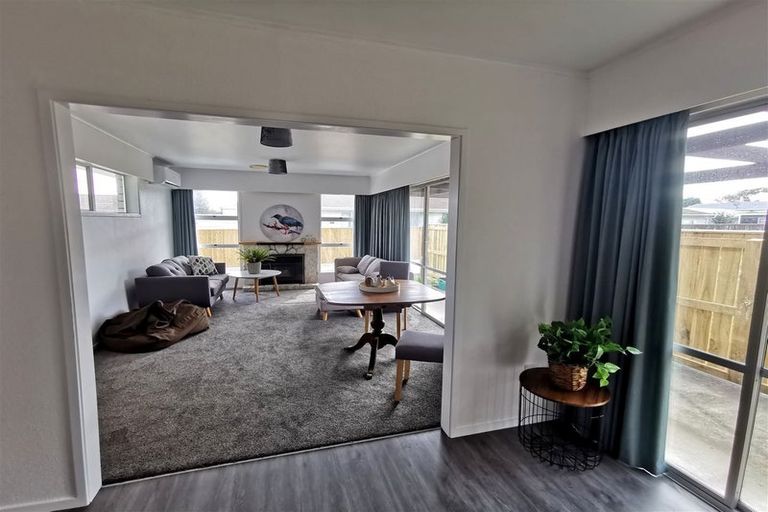 Photo of property in 16a Kings Drive, Levin, 5510