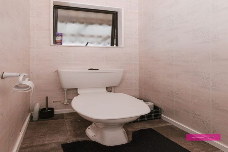 Photo of property in 40 Matipo Street, Tokomaru, Palmerston North, 4474