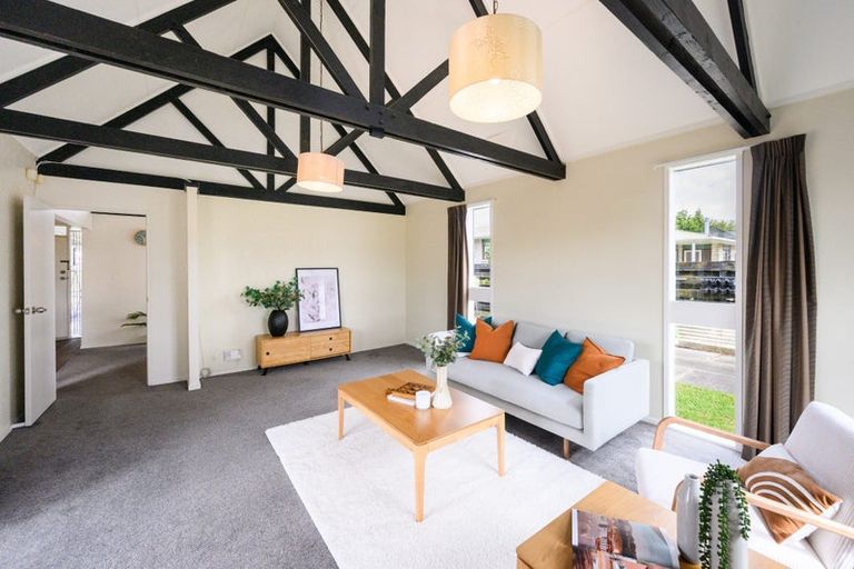 Photo of property in 9 Palliser Place, Milson, Palmerston North, 4414