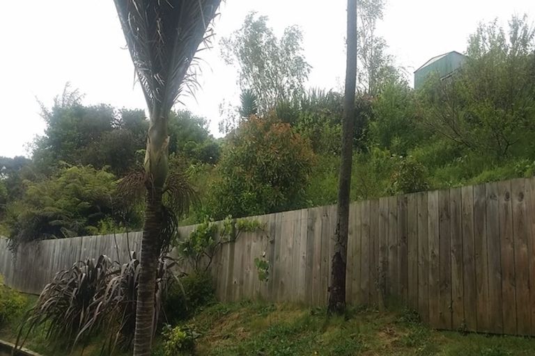 Photo of property in 2/55 Greenvalley Rise, Glenfield, Auckland, 0629