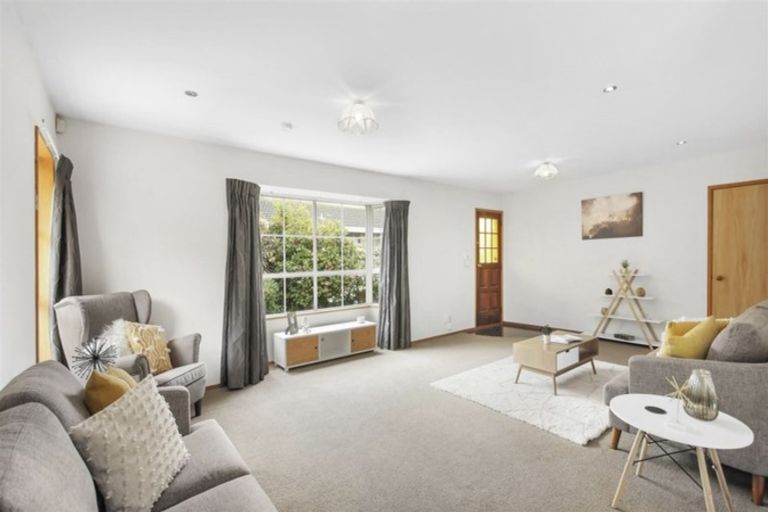 Photo of property in 35 Radiata Avenue, Parklands, Christchurch, 8083