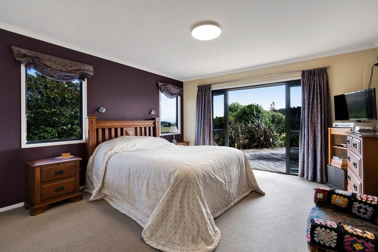 Photo of property in 842 Frankley Road, Hurworth, New Plymouth, 4371