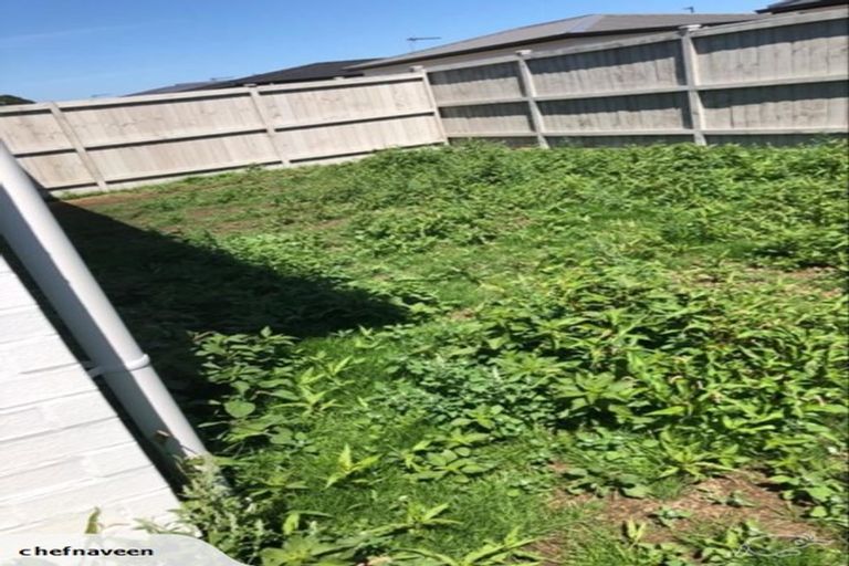 Photo of property in 33 Pepene Avenue, Takanini, 2112