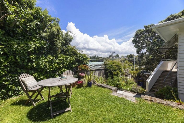 Photo of property in 35 Kawerau Avenue, Devonport, Auckland, 0624