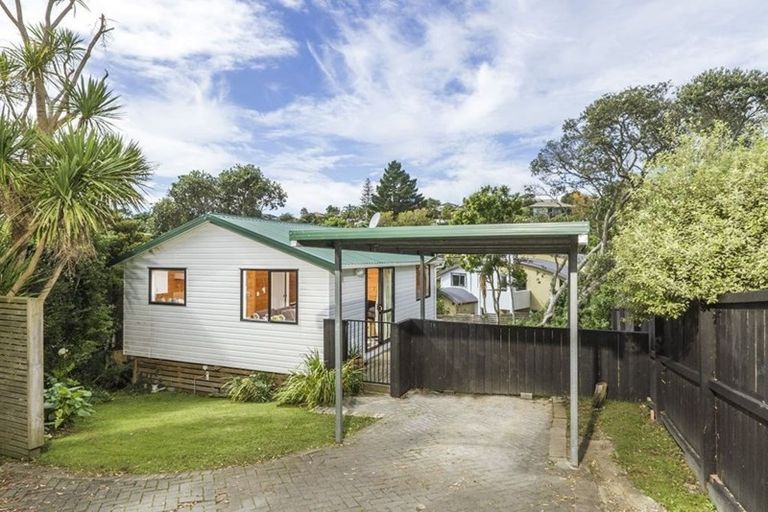 Photo of property in 42a Matipo Road, Mairangi Bay, Auckland, 0630