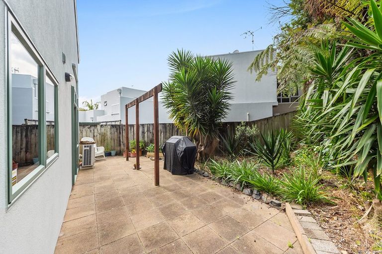 Photo of property in 2/25 Abbotsford Street, Whitiora, Hamilton, 3200