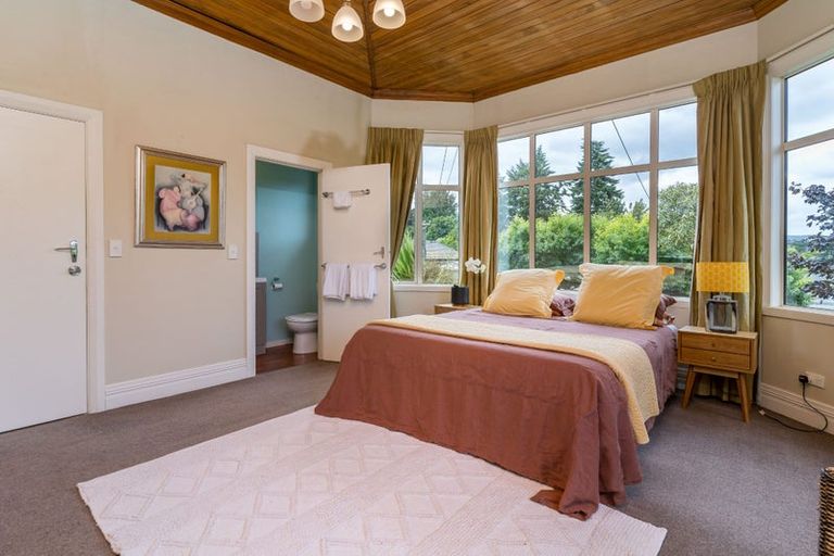 Photo of property in 11 Glenross Street, Glenross, Dunedin, 9011