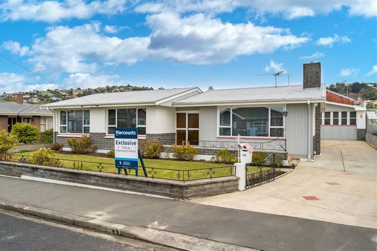 Photo of property in 22 Fitzroy Street, Caversham, Dunedin, 9012
